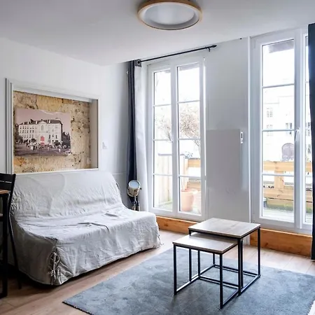 Apartment Avec Terrasse - Place Saint-sauveur -